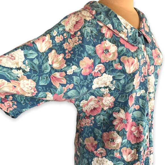 Vintage 90s Dark Floral Button Up Shirt Blue Pink Green Peter Pan Collar Cottage - Picture 4 of 11